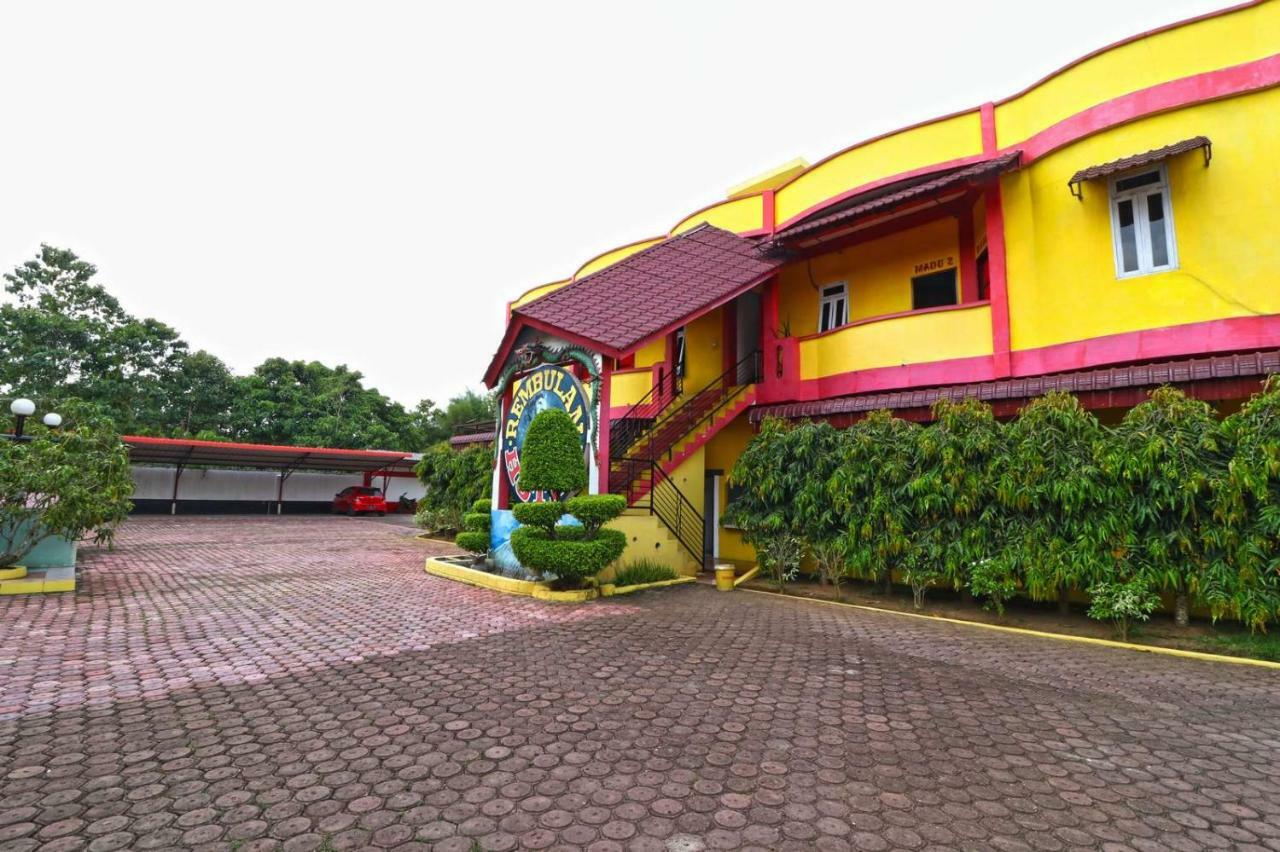 Hotel Rembulan Tebing Tinggi Luaran gambar